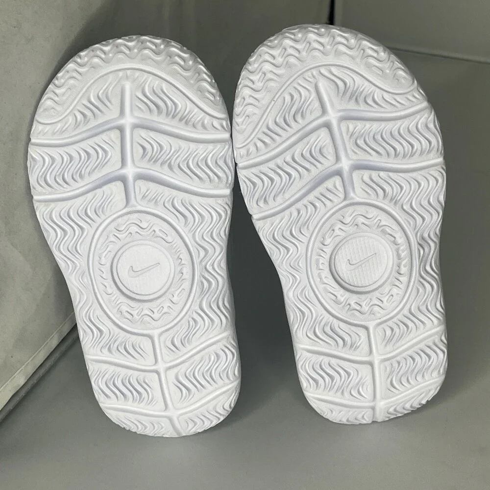 Nike Boys 6c Gray